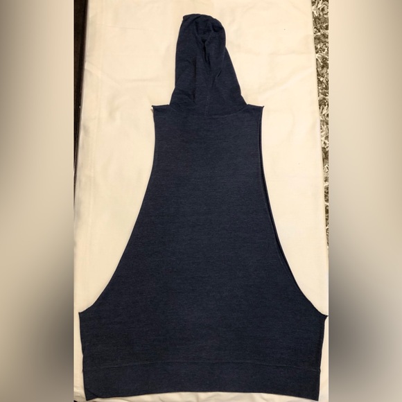 Live Fit Apparel “Live Fit” Navy Blue Sleeveless Hoodie - Picture 3 of 3